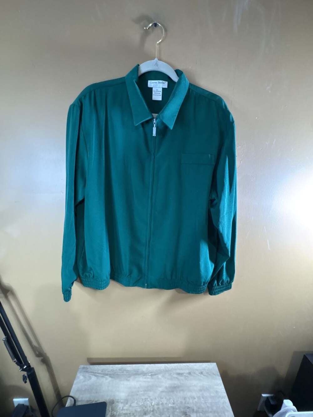 HC1122. Graver Studio Full Zip Jacket Green XL 100% Polyester